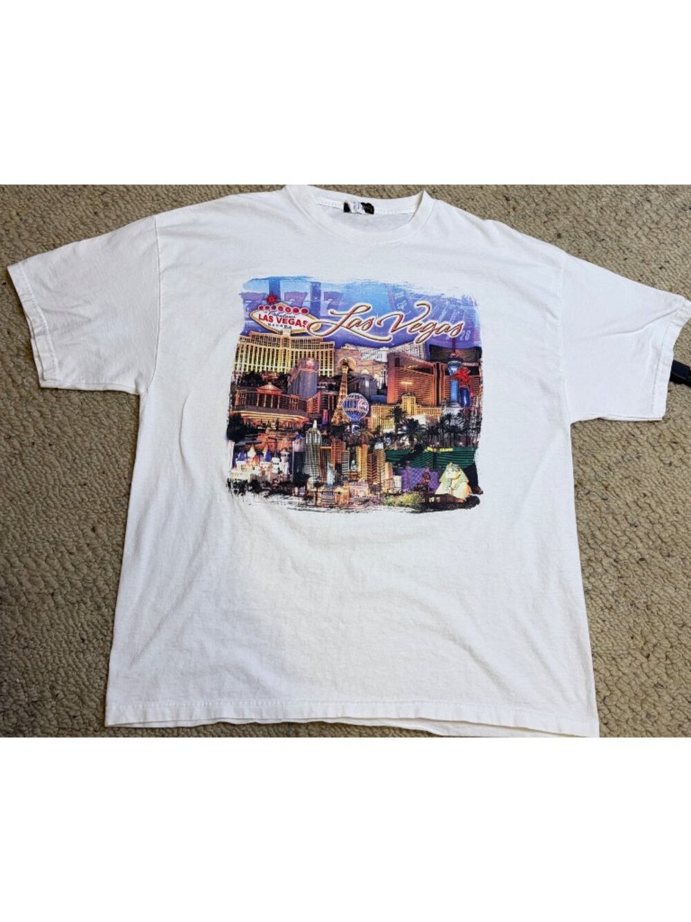 Vintage MGM Mirage Las Vegas Casino Skyline Graphic White SS Shirt XL Delta